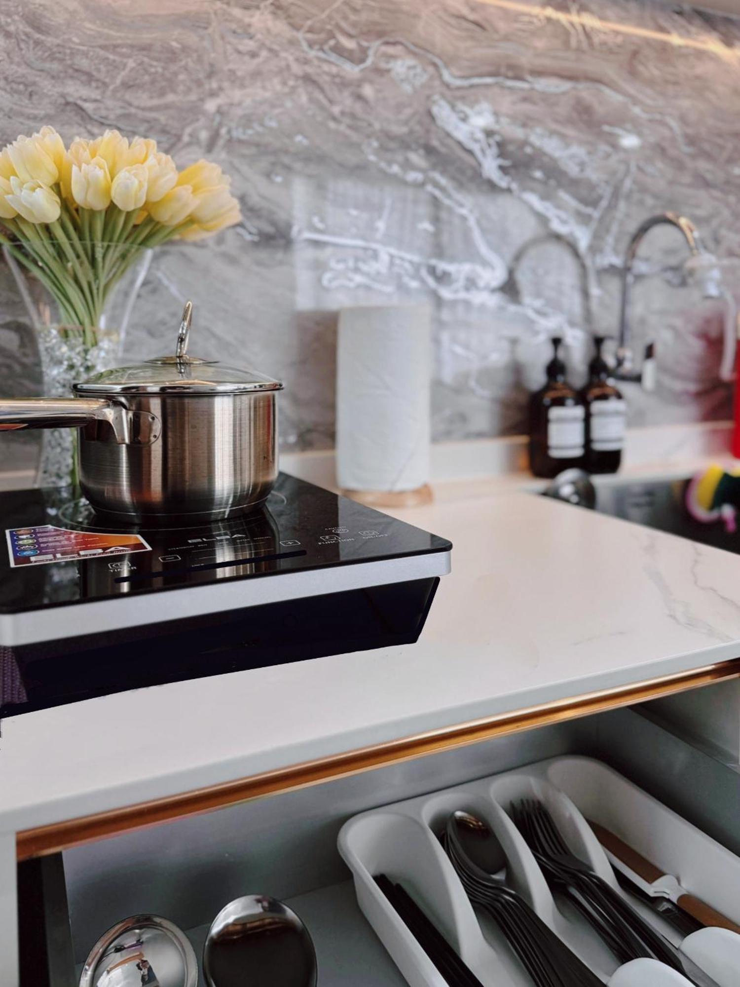 Urban Suites Two Or Three Bedroom Georgetown By Anc Jelutong Buitenkant foto