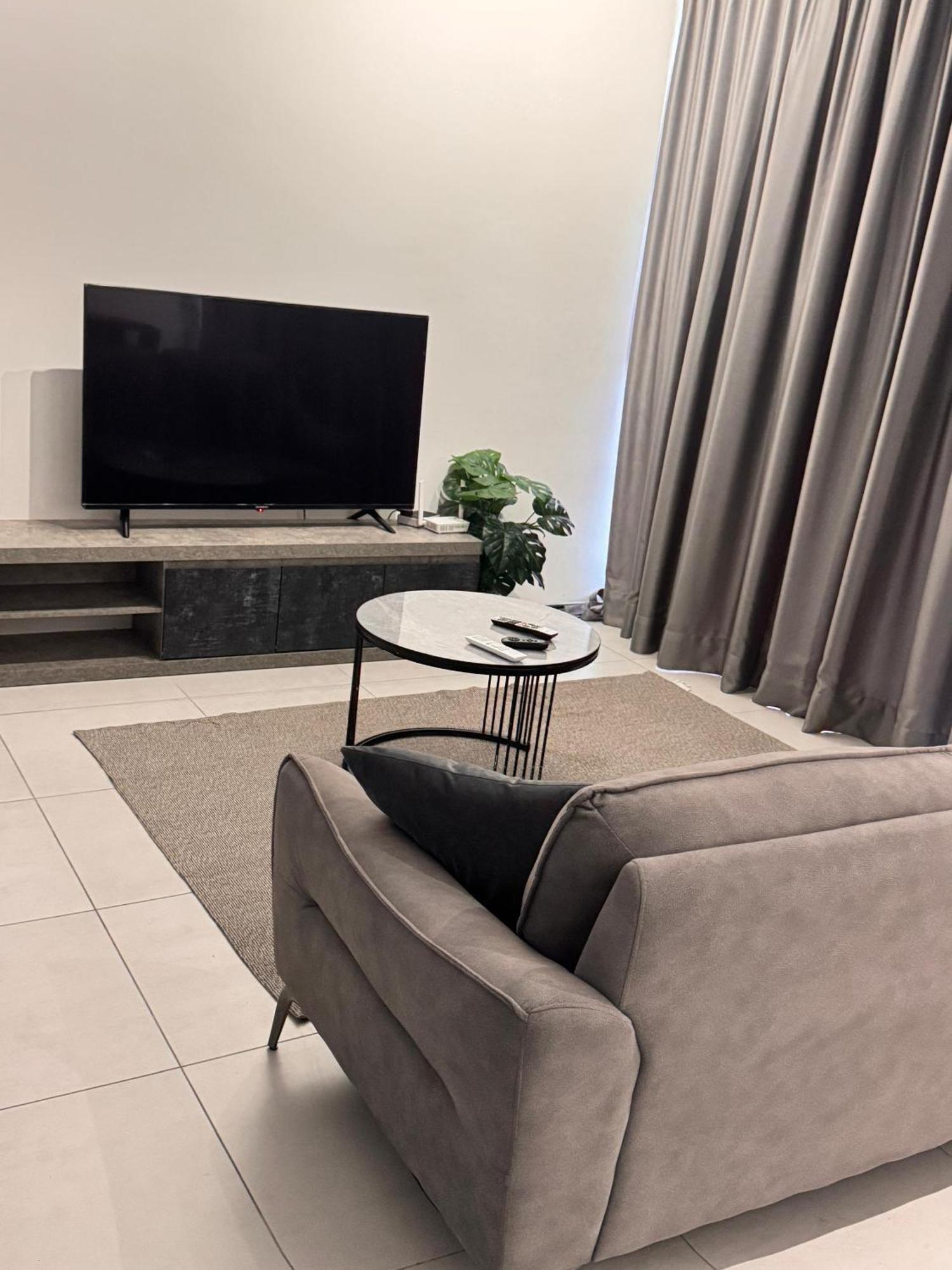 Urban Suites Two Or Three Bedroom Georgetown By Anc Jelutong Buitenkant foto